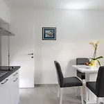 Apartment Sky